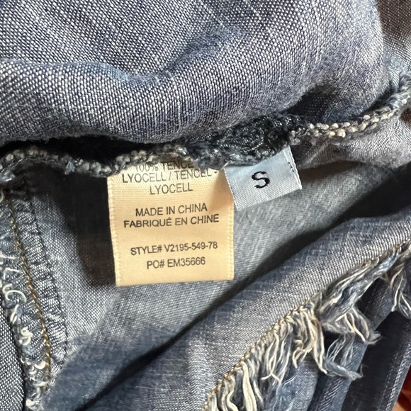 Chelsea & Violet chambray/100% tencel shirt. Size small. - Picture 3 of 4